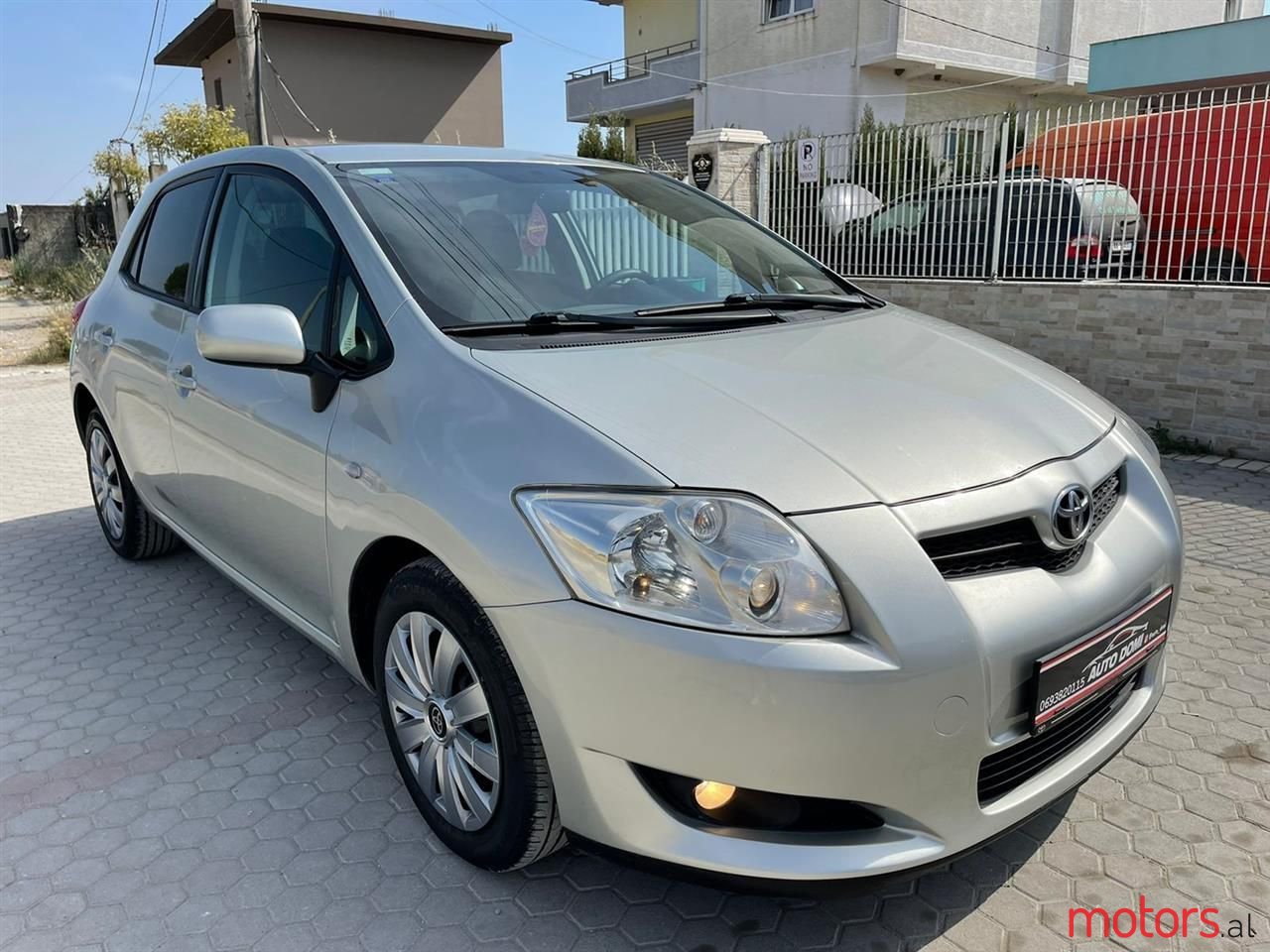 2008' Toyota Auris photo #4