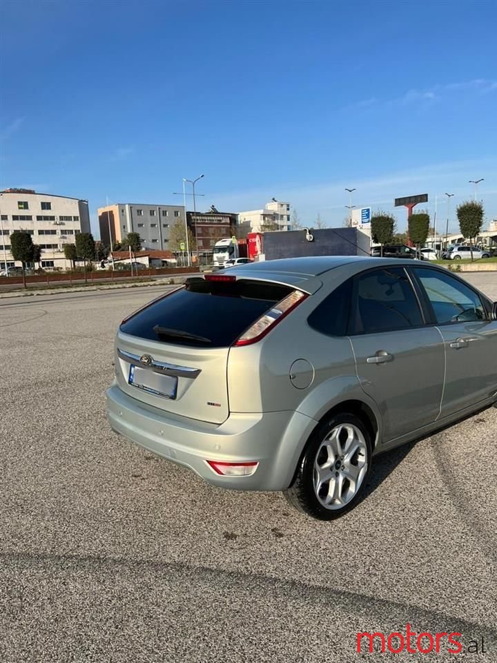 2008' Ford Focus photo #2