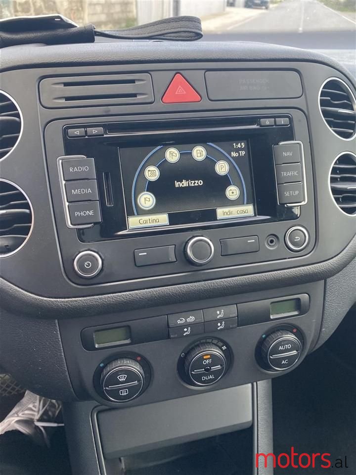 2008' Volkswagen Golf Plus photo #5