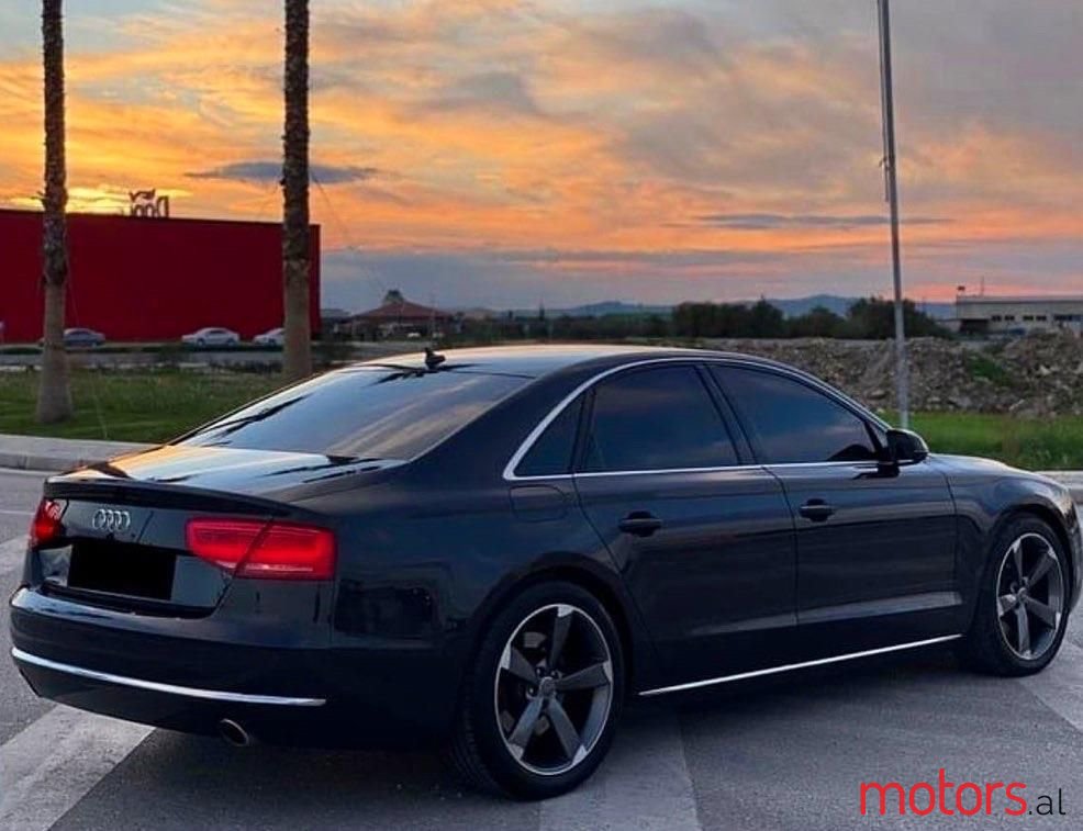 2012' Audi A8 photo #4