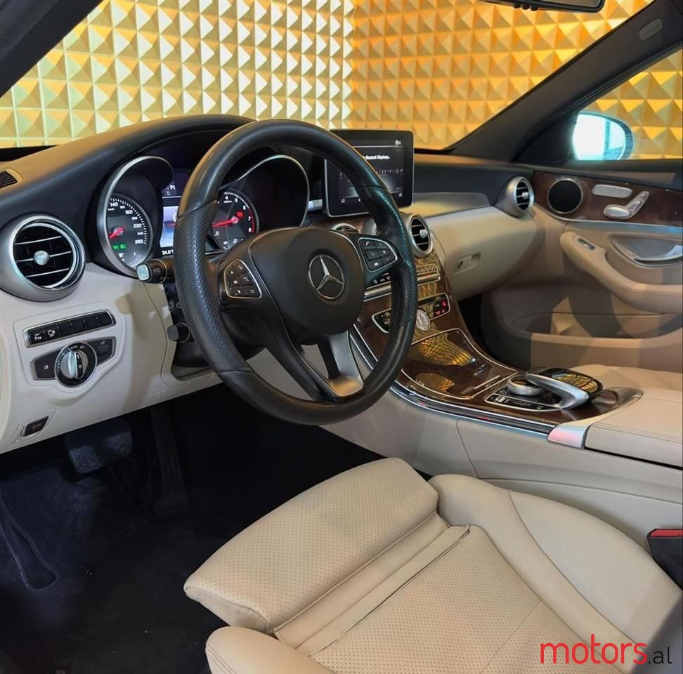 2016' Mercedes-Benz C 300 photo #6