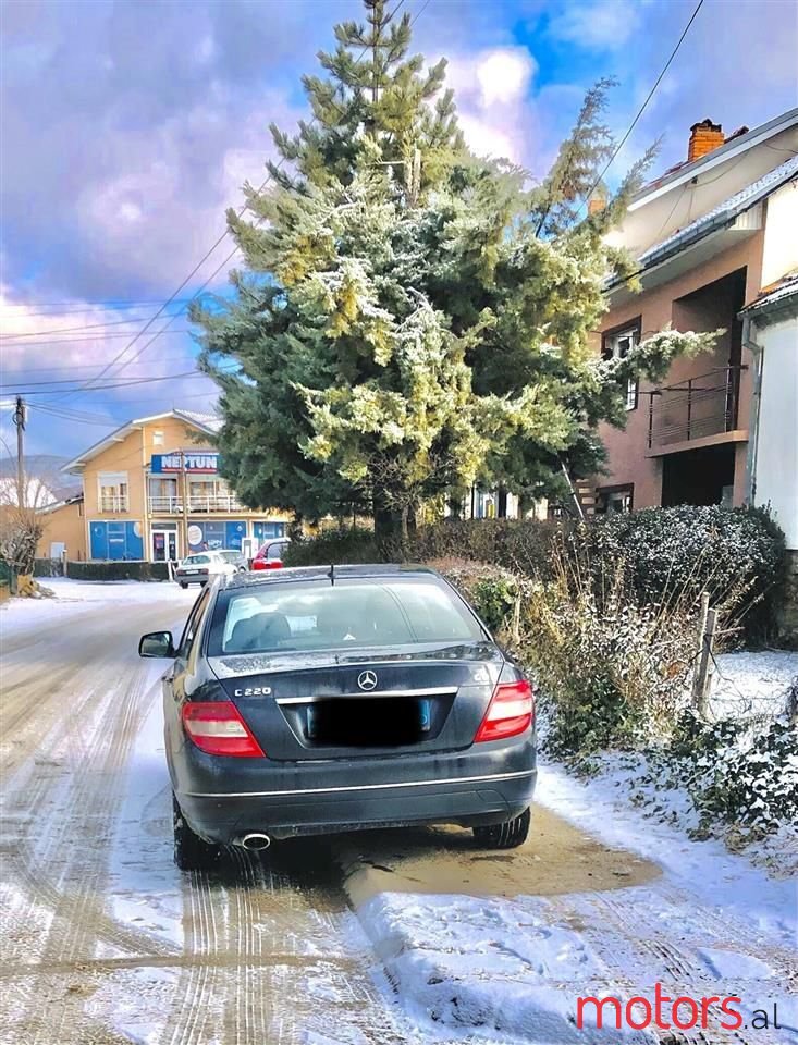 2008' Mercedes-Benz C 220 photo #1