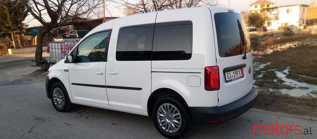 2015' Volkswagen Caddy photo #1