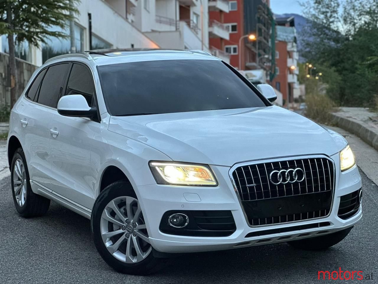 2013' Audi Q5 photo #1