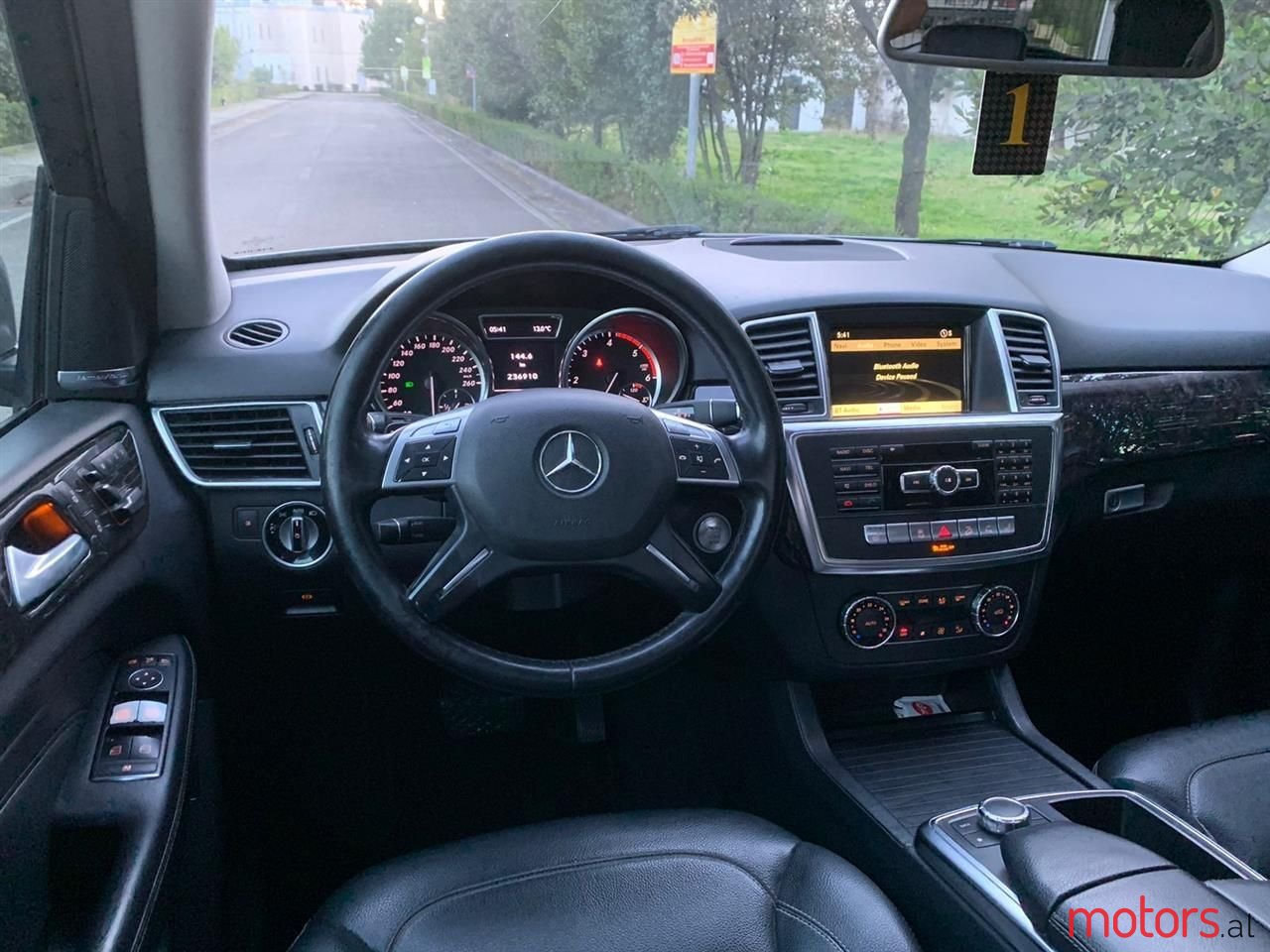 2013' Mercedes-Benz ML 350 photo #3