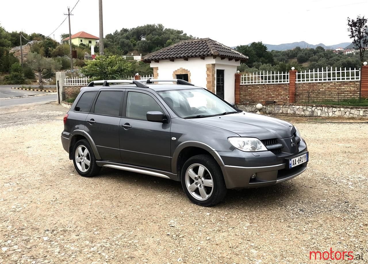 2006' Mitsubishi Outlander photo #4