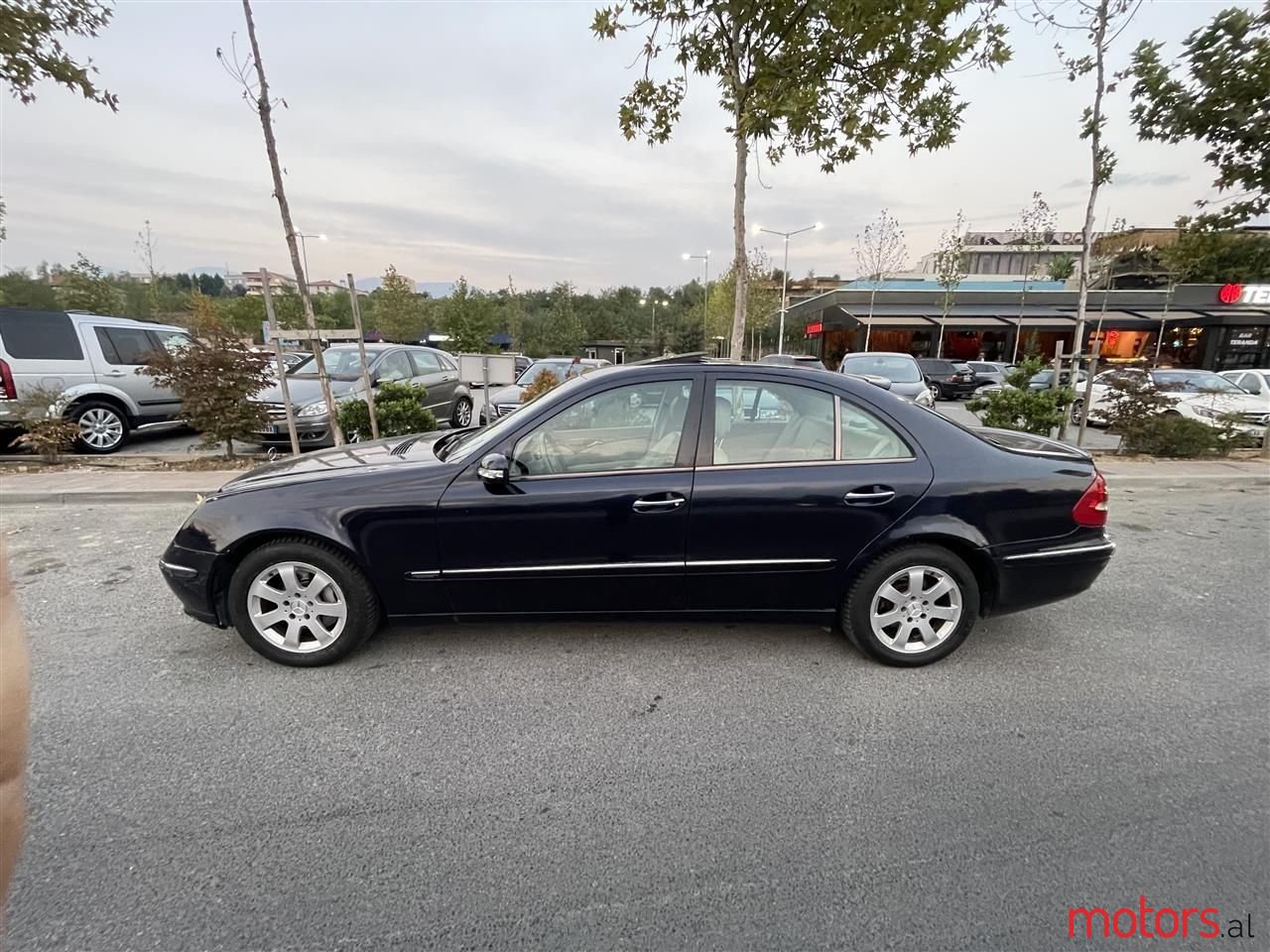 2005' Mercedes-Benz 280 photo #2