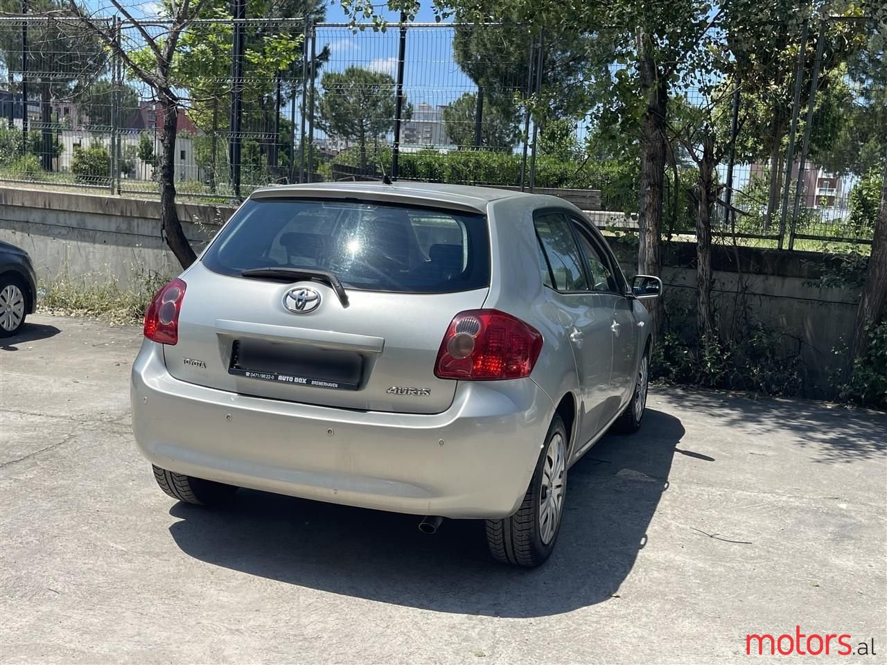 2007' Toyota Auris photo #5