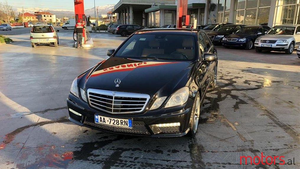 2010' Mercedes-Benz E 350 photo #5