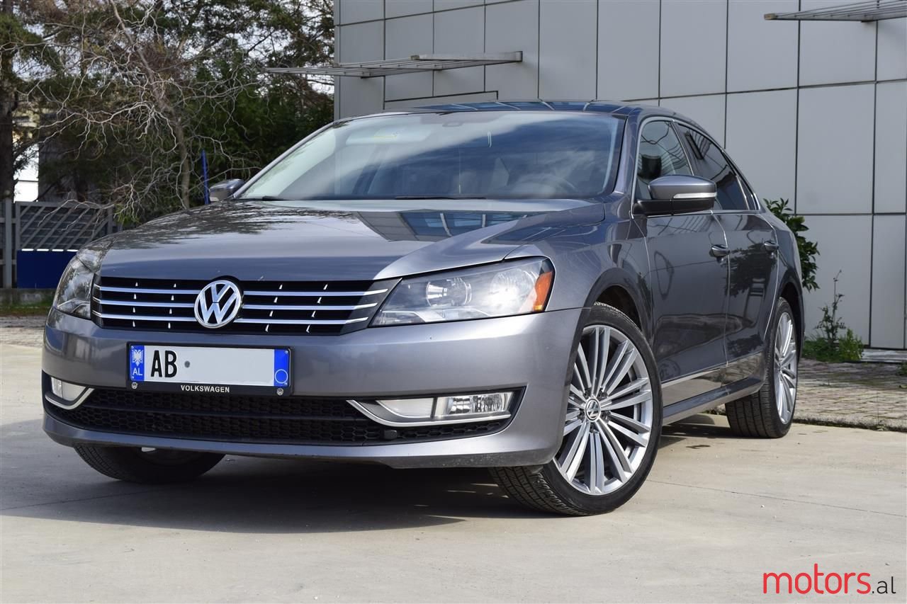 2015' Volkswagen Passat photo #6