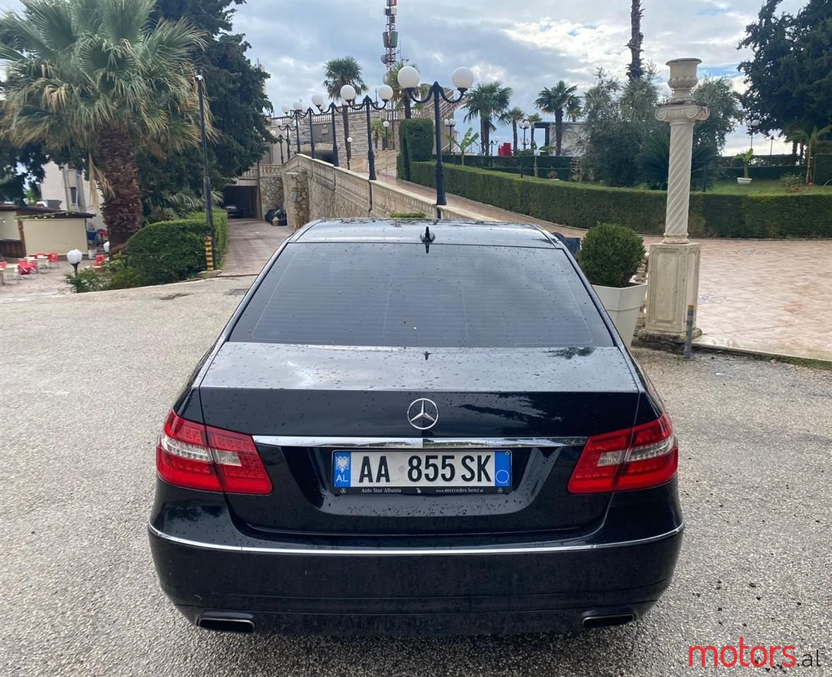 2009' Mercedes-Benz E 220 photo #6