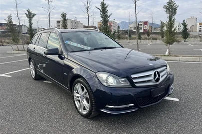 2012' Mercedes-Benz C 220