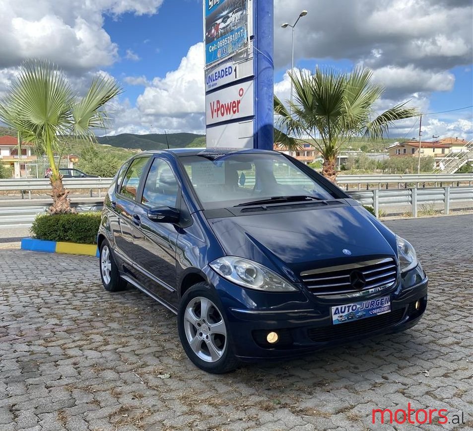 2008' Mercedes-Benz A 180 photo #1