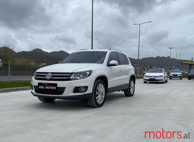 2013' Volkswagen Tiguan photo #1