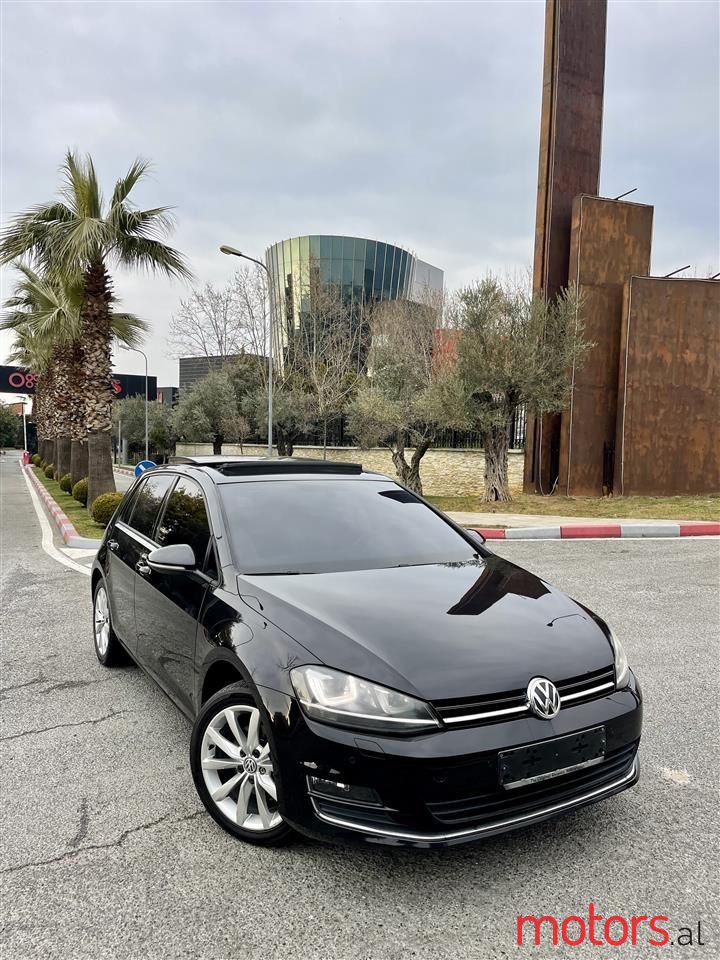 2016' Volkswagen Golf photo #1