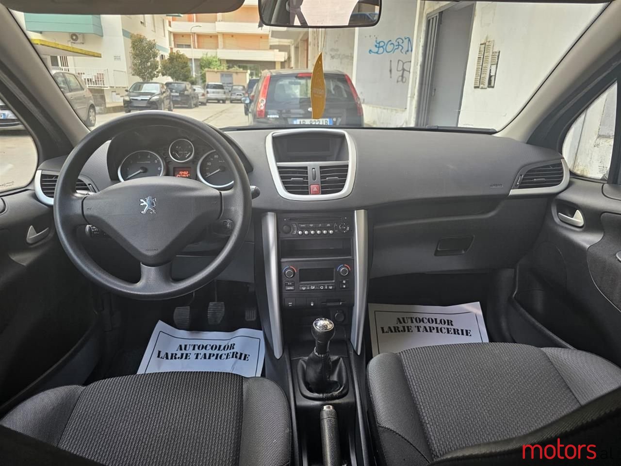 2013' Peugeot 207 photo #3