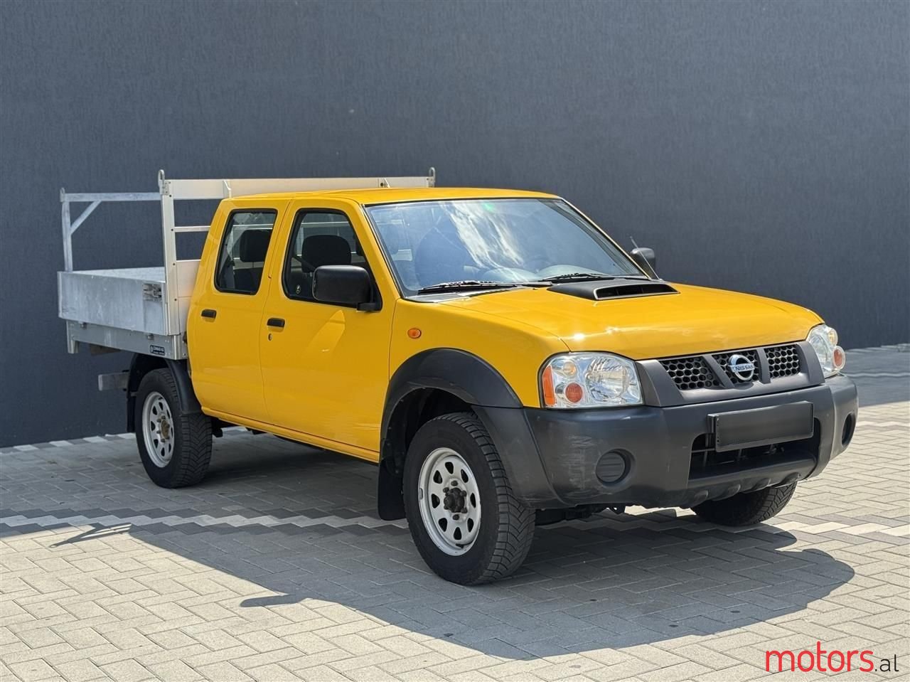 2011' Nissan Np 300 photo #6