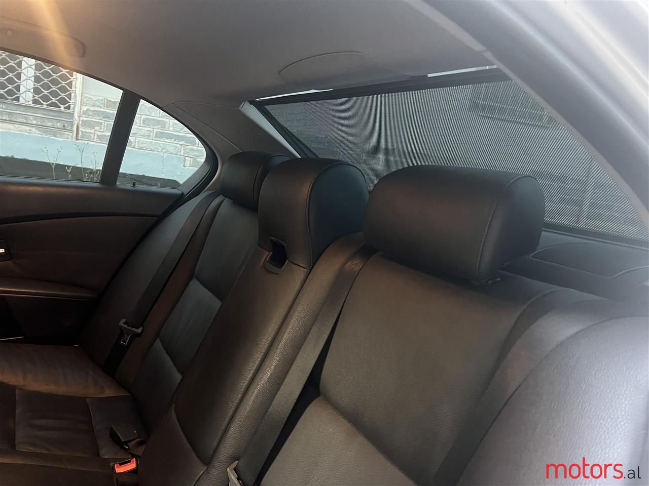 2006' BMW 525 photo #6