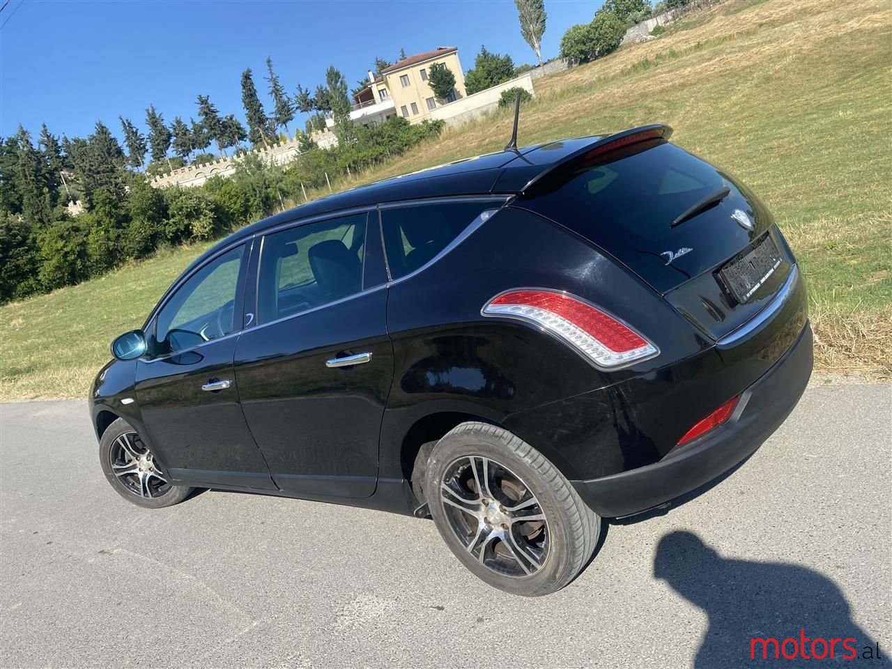 2010' Lancia Delta photo #4