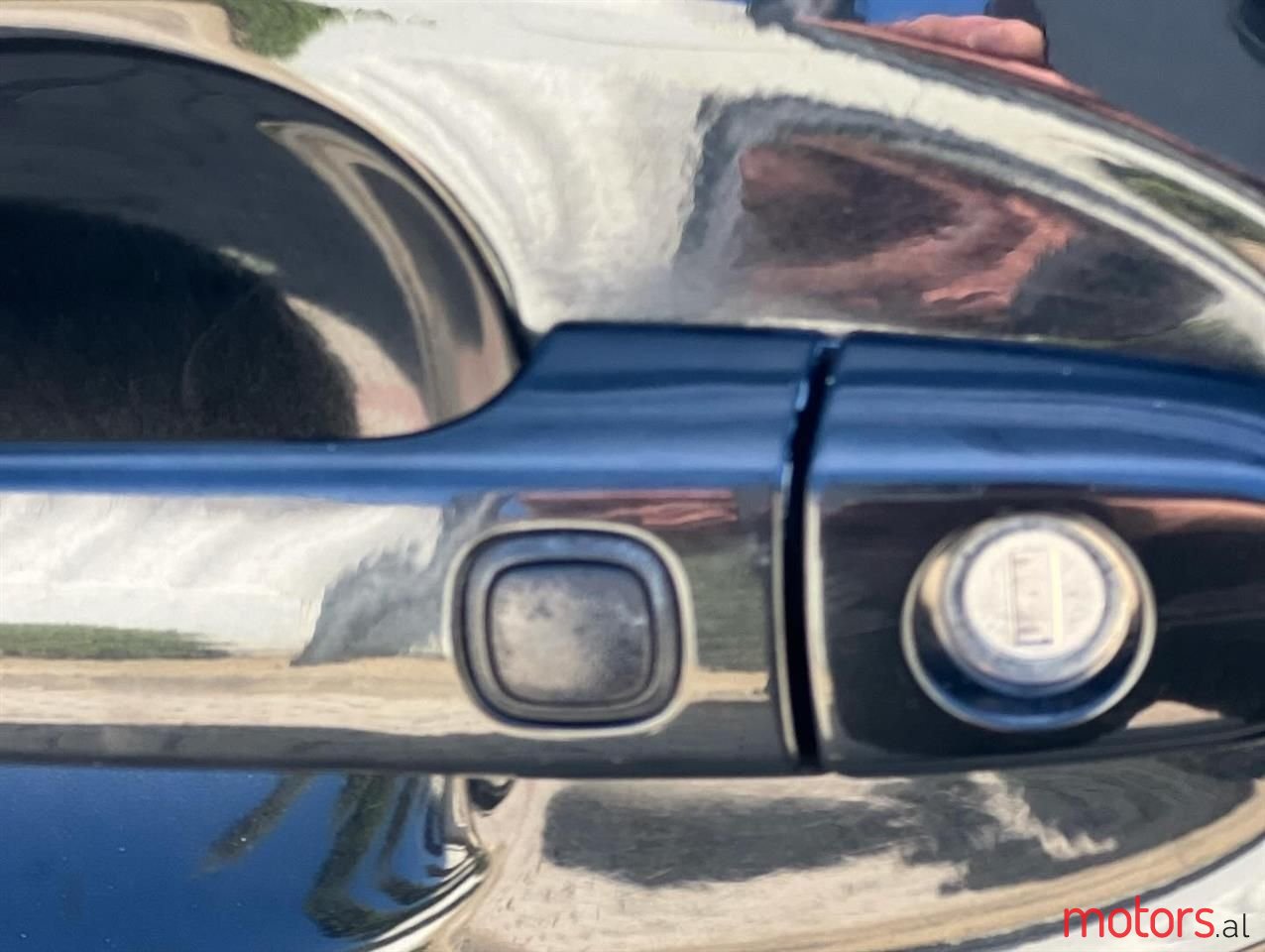 2010' Toyota Yaris photo #4