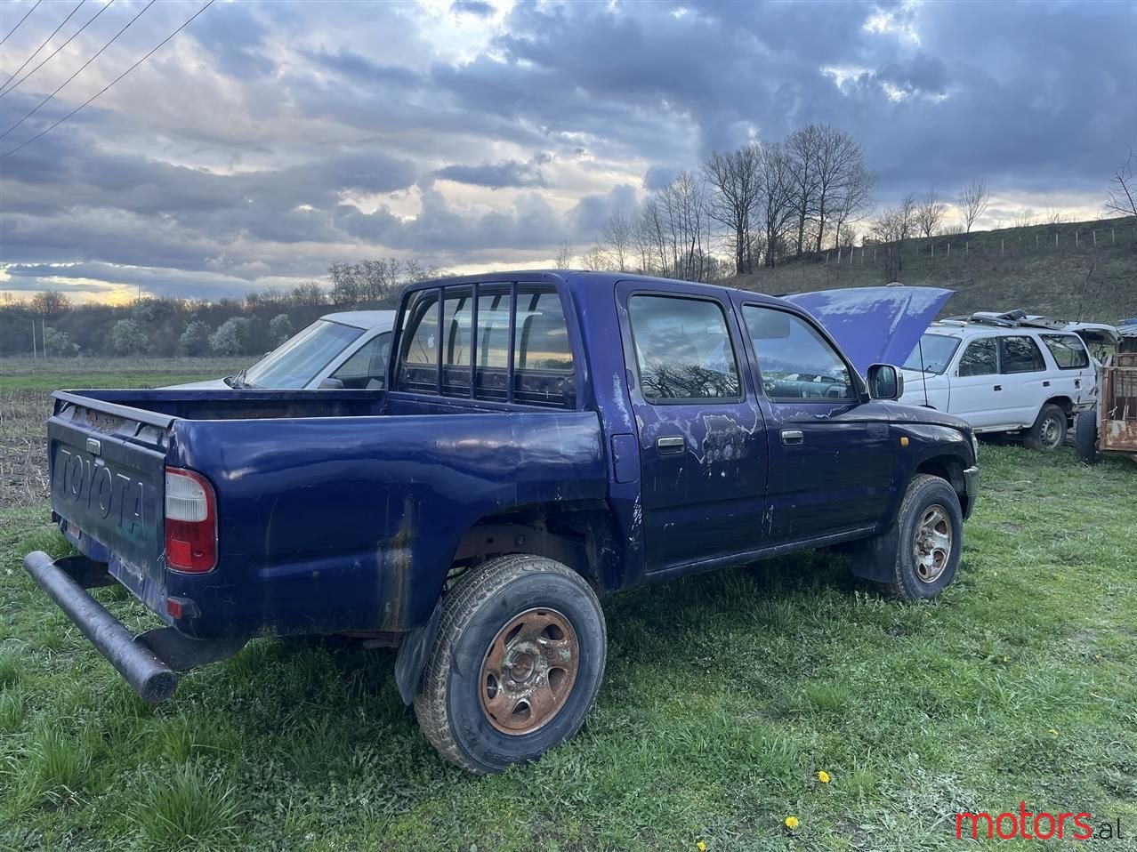 2002' Toyota Hilux photo #3