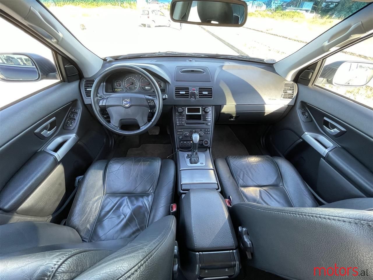 2004' Volvo Xc 90 photo #6