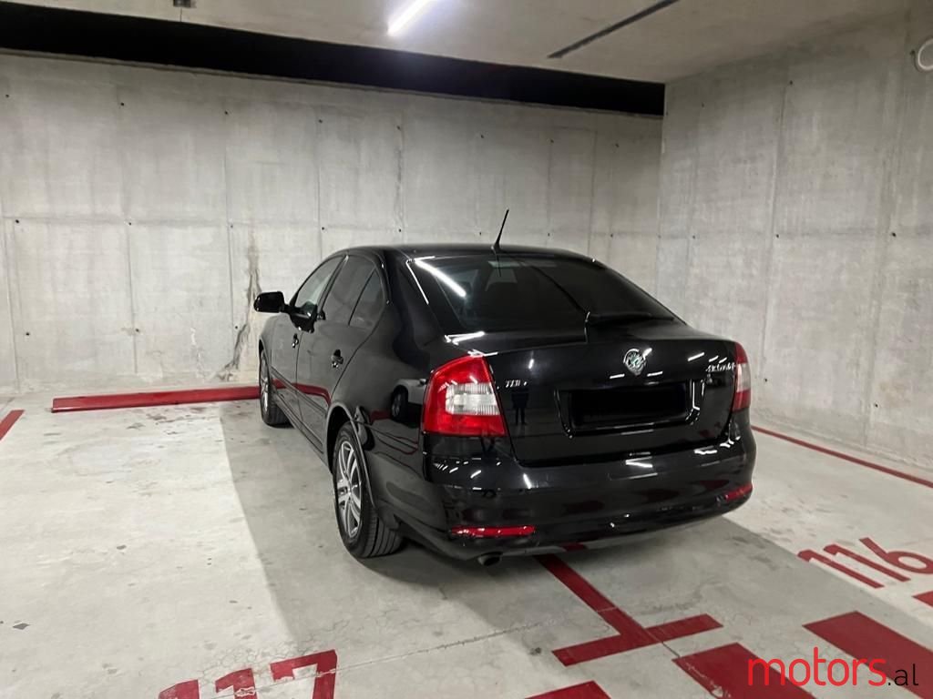 2013' Skoda Octavia photo #6