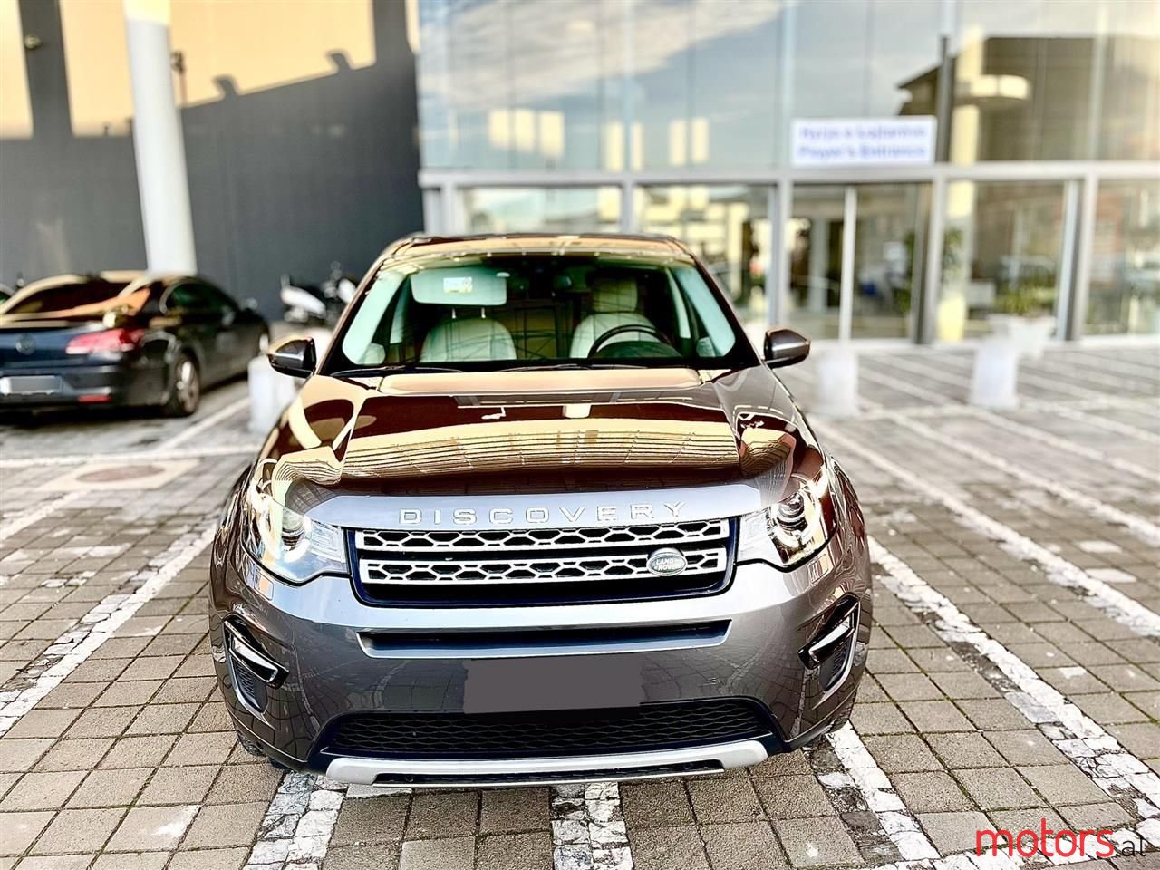 2017' Land Rover Discovery Sport photo #1