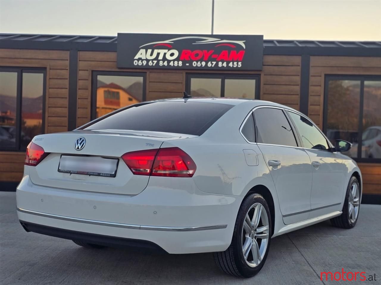 2015' Volkswagen Passat photo #4