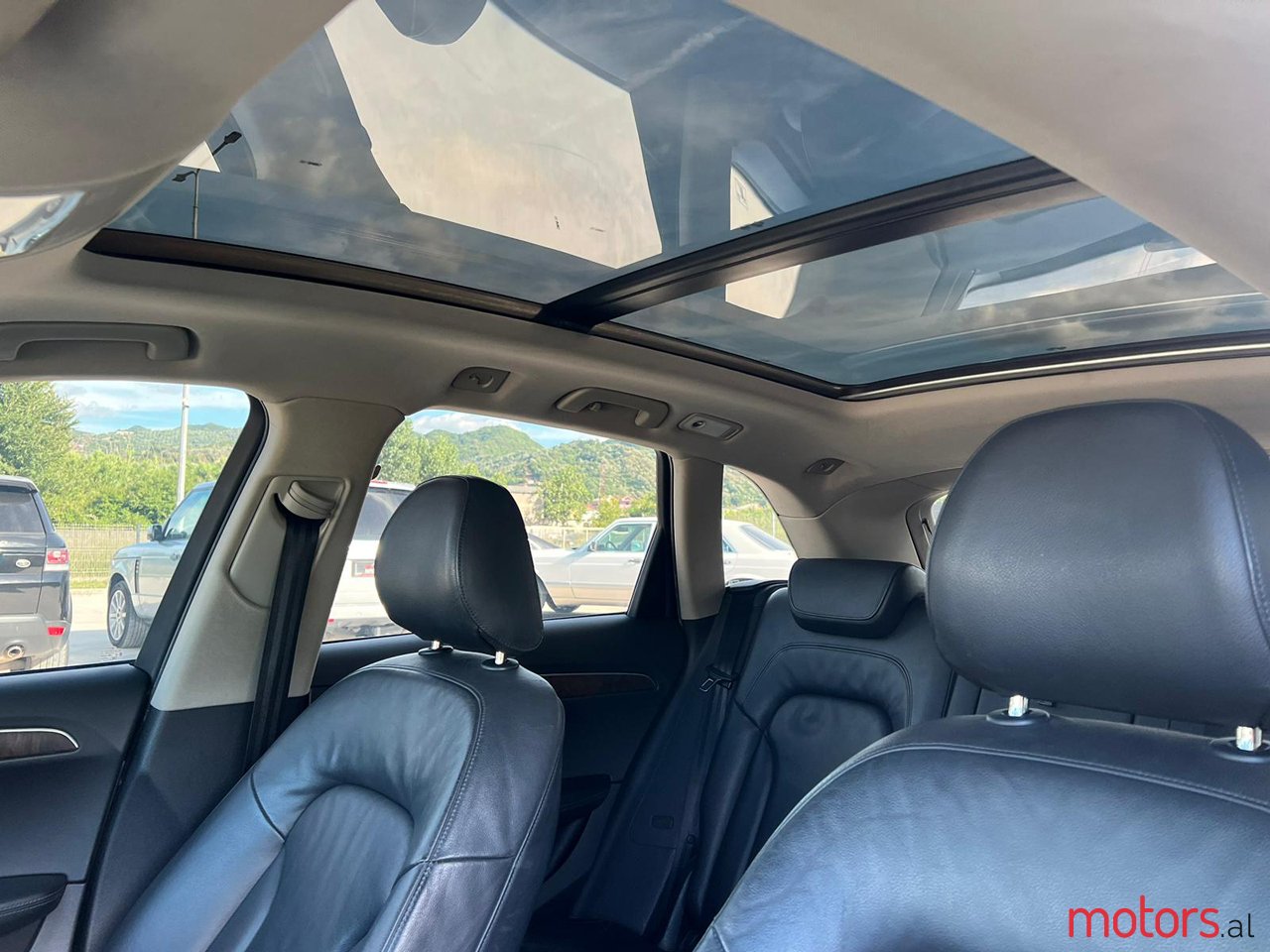 2011' Audi Q5 photo #6