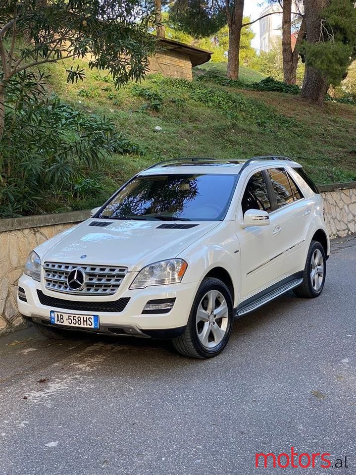 2011' Mercedes-Benz ML 350 photo #5