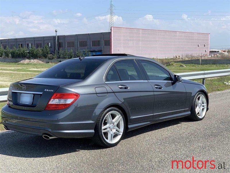 2010' Mercedes-Benz C 300 photo #1