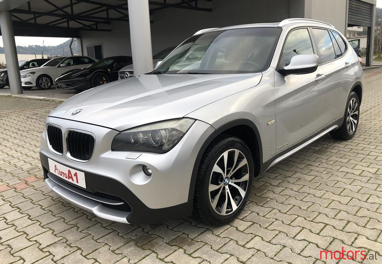 2011' BMW X1 photo #1