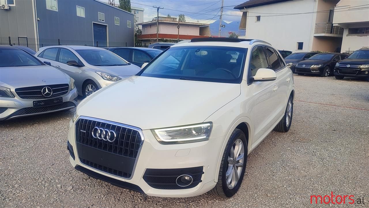 2013' Audi Q3 photo #2