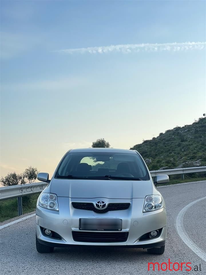 2008' Toyota Auris photo #6