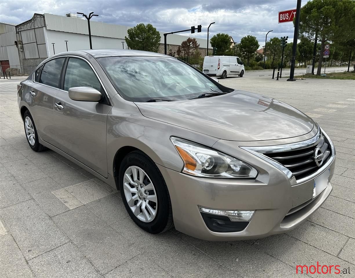 2015' Nissan Altima photo #1