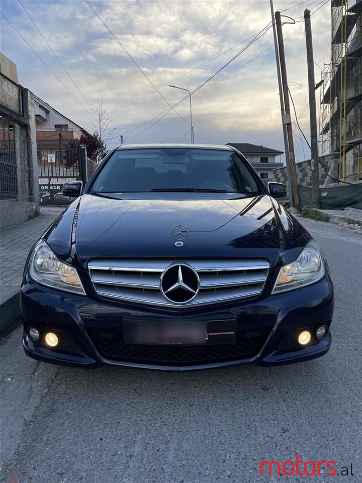 2012' Mercedes-Benz C 180 photo #5