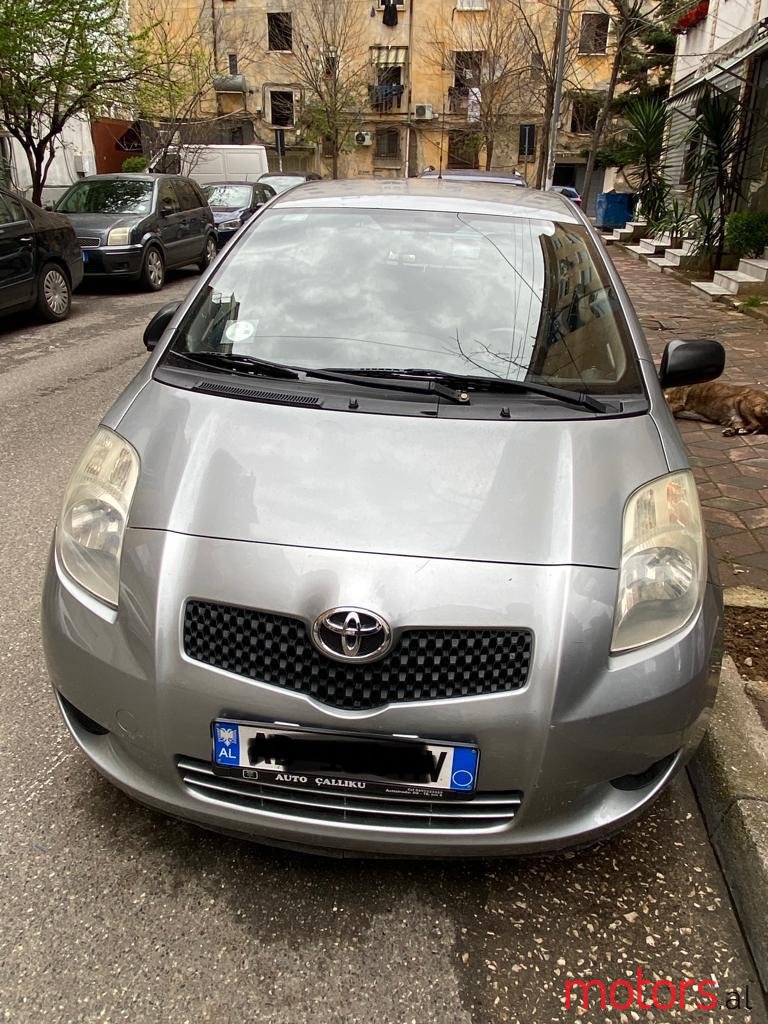 2007' Toyota Yaris photo #1