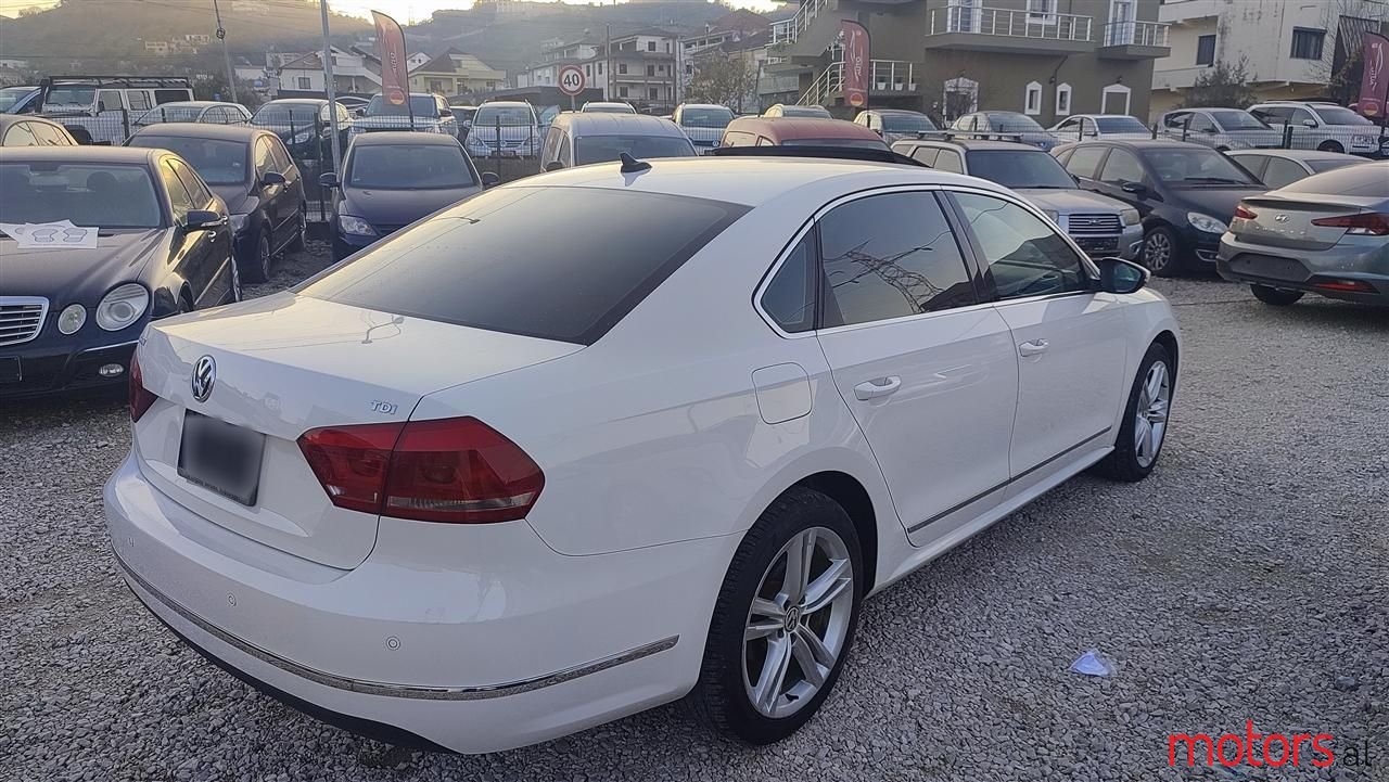 2014' Volkswagen Passat photo #3