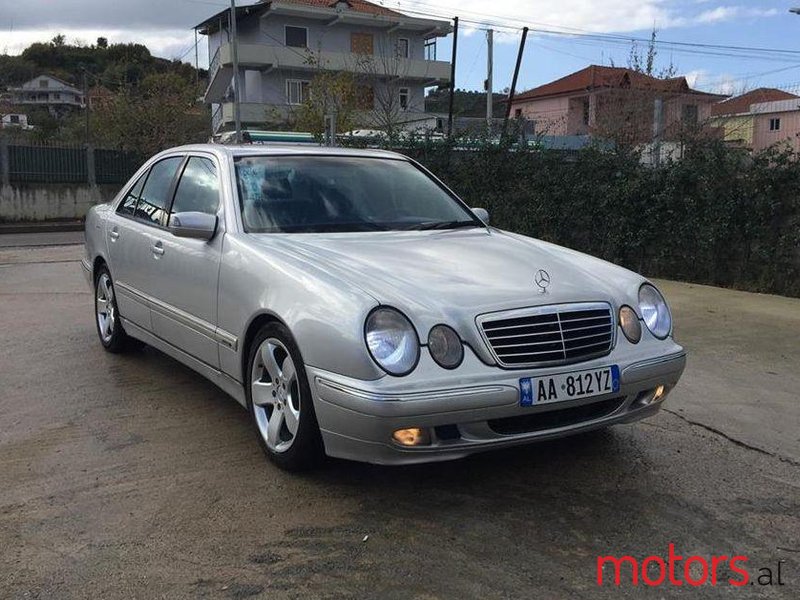 1999' Mercedes-Benz E 270 photo #1