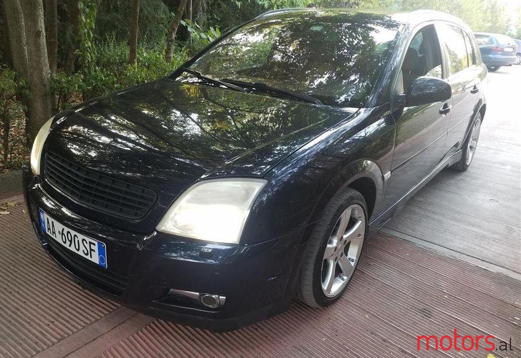 2004' Opel Insignia photo #1