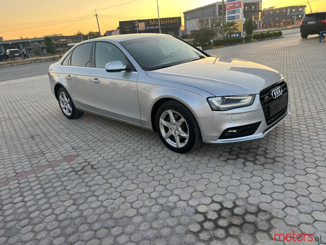 2009' Audi A4 photo #3