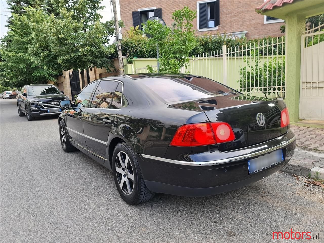 2005' Volkswagen Phaeton photo #3