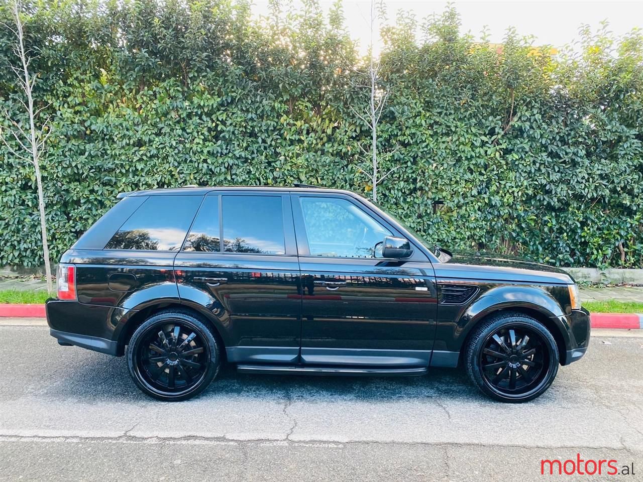 2010' Land Rover Range Rover Sport photo #6