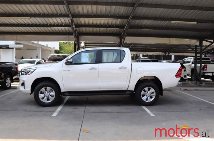 2020' Toyota photo #3