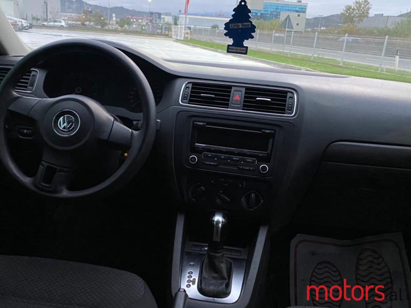 2012' Volkswagen Jetta III photo #7