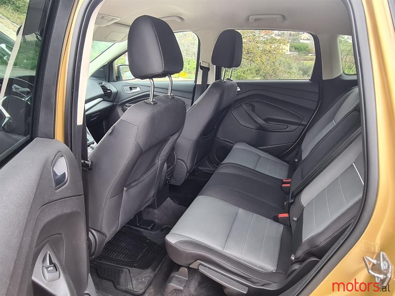 2006' Ford Kuga photo #2