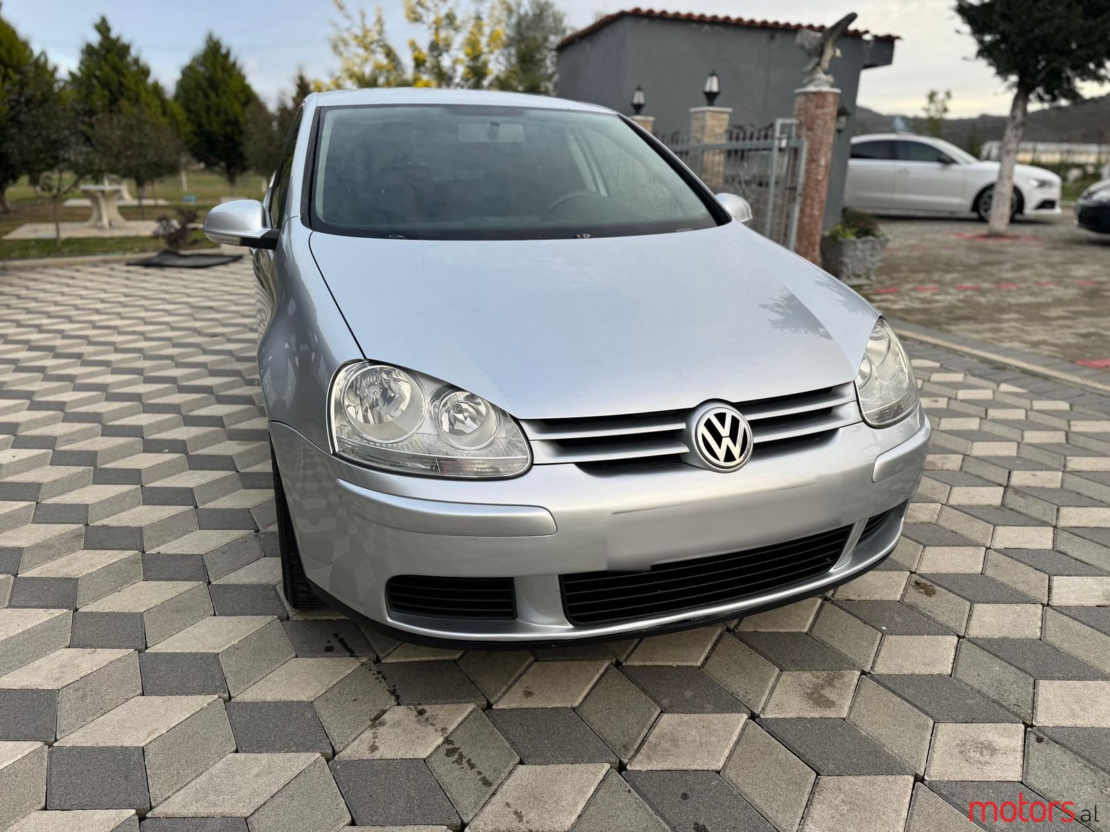 2008' Volkswagen Golf photo #2
