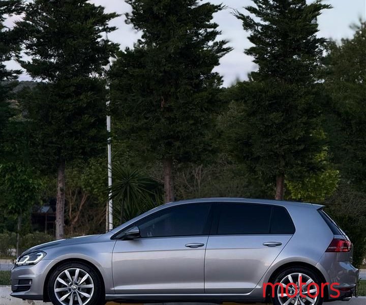 2013' Volkswagen Golf photo #5