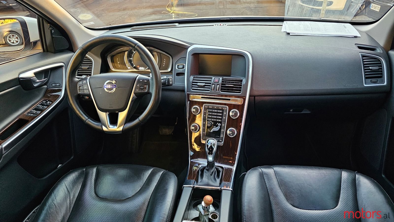 2017' Volvo Xc 60 photo #3